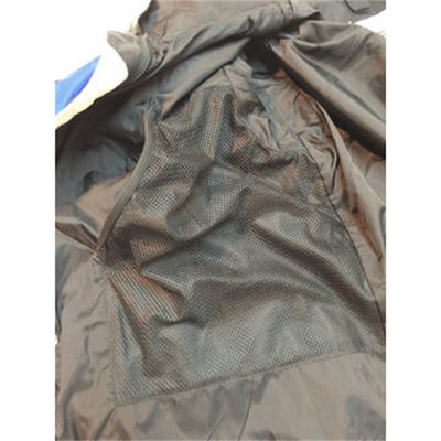 Jaket Jaket Tahan Air Lembut Men'S Ski Menengah Salju Mens Jaket Ringan Dengan Tudung Tersembunyi