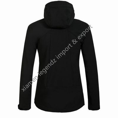 Fungsional Tahan Air Softshell Jaket Outdoor Bernapas Musim Dingin Wanita Pakaian Luar